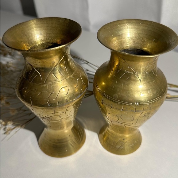 Vintage Etched / Engraved Brass Vase Set of 2 - Picture 4 of 8
